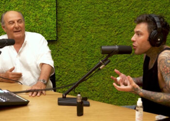 Fedez, la reazione al racconto di Gerry Scotti: ''Io gli avrei dato una testata''