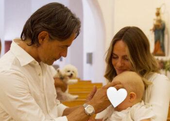 Pippo Inzaghi e Angela Robusti scelgono di battezzare il figlio a Formentera: le foto