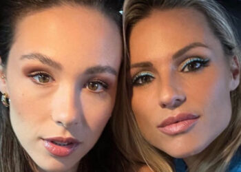 Aurora Ramazzotti pensa di sembrare più vecchia della madre ￼