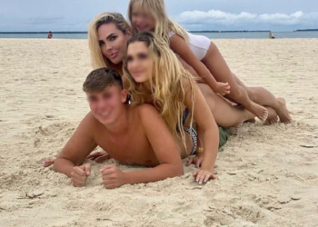 Ilary Blasi pubblica altre foto dalla stupenda vacanza in Africa coi figli: eccole