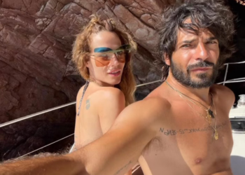 Laura Chiatti e Marco Bocci, passione in barca