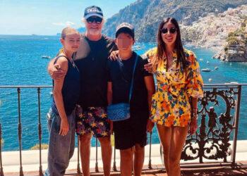 Flavio Briatore, la prima foto con entrambi i figli: insieme a Leni, Nathan Falco ed Elisabetta Gregoraci