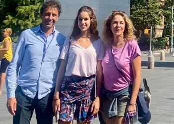 Claudia Gerini accompagna la figlia a New York insieme all'ex marito