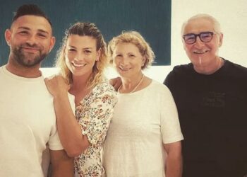 Emma Marrone, vacanze nella sua amata Puglia tra famiglia e amici: foto