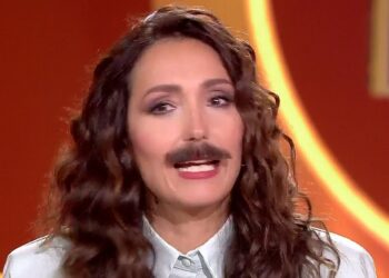 Caterina Balivo torna in tv coi baffi: ecco perché