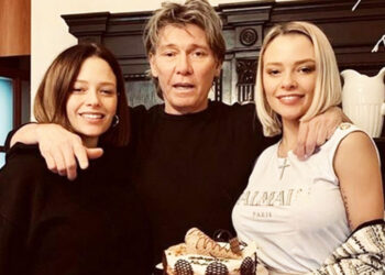 Le Donatella rivelano la causa della morte del padre: ''Era in videochiamata con noi e…''