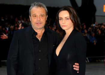 Claudio Amendola e Francesca Neri  si dicono addio dopo 25 anni: raggiunto l'accordo in Tribunale