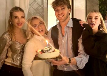 Clizia Incorvaia festeggia il compleanno della 'suocera' Eleonora Giorgi, poi quello di Paolo Ciavarro: foto