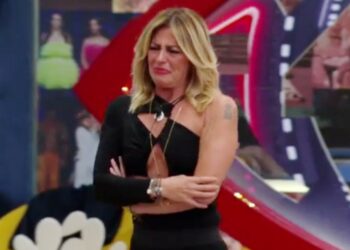 Cristina Quaranta esplode al GF Vip: ''Non si può avere tutto ciò che si vuole''. E parla del fratello morto