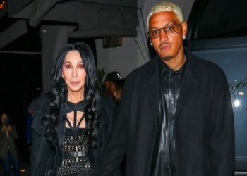 Cher a 76 anni ha un nuovo fidanzato 36enne. Eccola insieme al suo Alexander