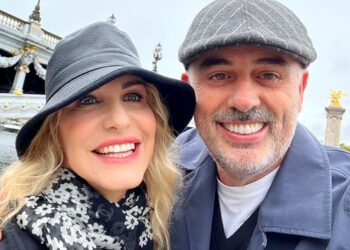 Antonella Clerici usa parrucche, stivali e travestimenti per accendere il desiderio intimo: ''Ognuno trova il suo modo''