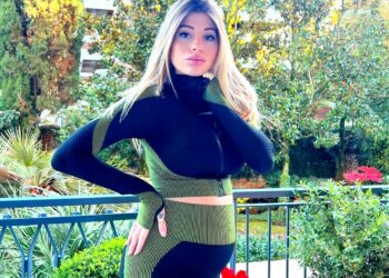 Chiara Nasti mostra la pancia a 4 giorni dal parto: foto