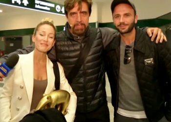 Silvia Slitti e l'ex calciatore Pazzini ricevono il Tapiro per la loro casa occupata da Ambra: ''Rivogliamo il nostro appartamento''