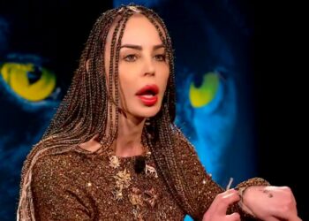 Nina Moric si è fatta un tatuaggio col suo nome: ''Ho paura di dimenticarlo''. Poi in tv parla delle malattie mentali