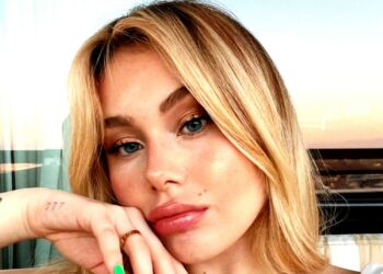 Jasmine Carrisi 'bullizzata' per i gossip su papà Al Bano e mamma Loredana Lecciso: ''Odiavo i miei genitori, volevo sparire''