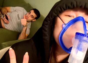 Compleanno da malata per Aurora Ramazzotti incinta: i tenerissimi auguri di mamma e papà