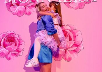 Clizia Incorvaia con la figlia alla Fashion Week