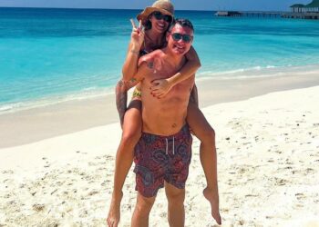 Vieri e Caracciolo con le figlie alle Maldive