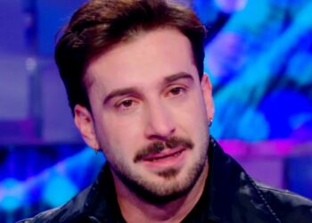 Andreas Muller in lacrime in tv parlando della compagna Veronica Peparini: ''Difficile non essere il padre dei suoi figli''