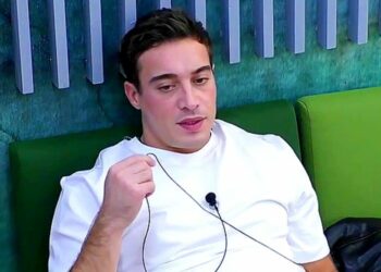 Antonino Spinalbese fuori dalla casa del Grande Fratello Vip: il mistero continua