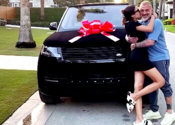 Il costoso regalo di Gianluca Vacchi alla compagna Sharon