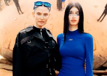 Bianca Balti con la figlia di 16 anni alle sfilate di Parigi: Matilde è diventata più alta di lei. Foto