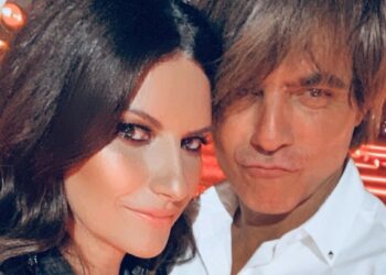 Laura Pausini ha sposato Paolo Carta! L'annuncio: ''Abbiamo detto sì''