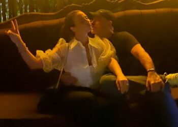 Eros Ramazzotti e la nuova fidanzata insieme già ad ottobre, spuntano le immagini: età e professione, ecco chi è lei