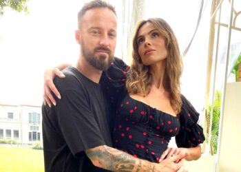 Francesco Facchinetti: ''Mia moglie Wilma è molto più ricca di me ma non spende un euro''. Ecco perché