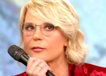 Maria De Filippi ''addolorata'' per le notizie sull’eredità di Maurizio Costanzo: parla l’avvocato