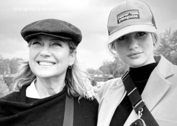 Avete mai visto la bellissima madre di Cristina Marino? La 31enne pubblica una foto con lei