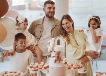 Beatrice Valli e Marco Fantini: il baby shower per la quarta figlia in arrivo è extra lusso, guarda 