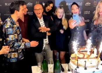 Il mega party di compleanno di Alfonso Signorini pieno di vip