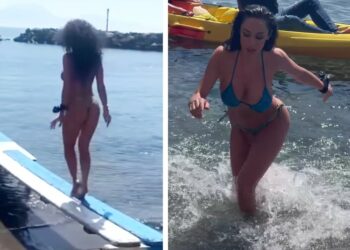 Raffaella Fico mantiene la promessa per lo scudetto e fa il bagno sexy a Napoli