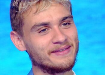 Il giovane fidanzato di Cecchi Paone conferma di avere una figlia: ''Si chiama Melissa, l'ho avuta da minorenne''. Ecco la storia