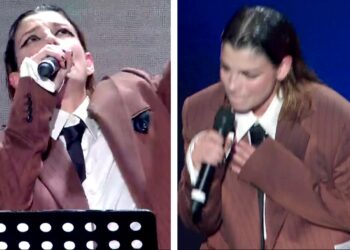 ''Ciao papà'': occhi al cielo e voce rotta, Emma Marrone saluta il genitore morto l'anno scorso durante il Concertone del Primo Maggio
