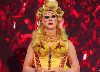 Rocco Siffredi irriconoscibile in versione Drag Queen in tv
