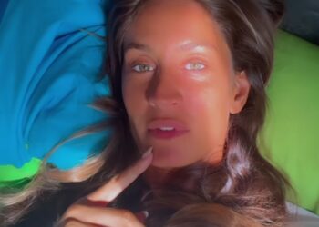 L'ex Suor Cristina è etero? La sua compagna dell'Isola dei Famosi non ha dubbi: la risposta netta