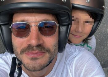 ''Santiago va alla scuola americana ed è già bilingue'': Stefano De Martino parla di suo figlio