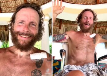Jovanotti in sedia a rotelle