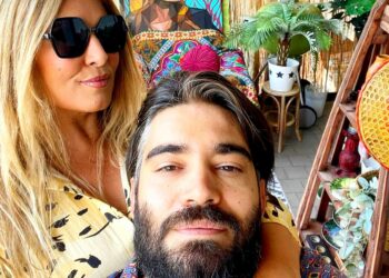 Selvaggia Lucarelli, ultimo compleanno da quarantenne con frecciatina a Salvini