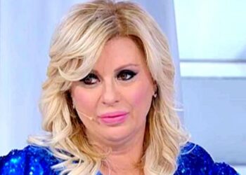 ''Sono stanca di leggere che sono troppo trash, ora parlo io'': Tina Cipollari sbotta sul social e fa un annuncio