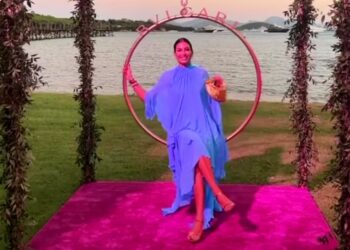 Elisabetta Gregoraci bellissima ell'evento Bulgari