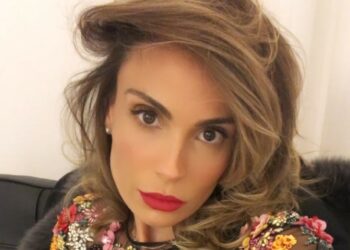 Wilma Faissol, moglie di Francesco Facchinetti, e la teoria sugli uomini che ce l'hanno ''piccolo'': ''Se un miliardario ha il micro pene…''