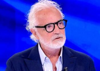 Flavio Briatore torna in tv con 18 chili in meno e rivela quale dieta ha seguito per perderli: ''La faccio da un anno''