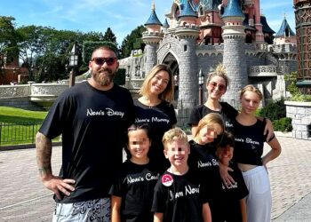 Sarah Felberbaum e Daniele De Rossi a Disneyland per il compleanno di Noah