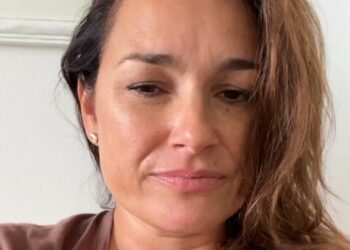 ''Faccio fatica a dormire, è tosta'': Alena Seredova quasi in lacrime dopo che il figlio Louis a soli 15 anni si è trasferito a vivere lontano da lei