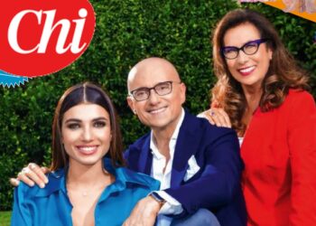 Conduttore, opinionista unica e quella social del nuovo Grande Fratello posano insieme su 'Chi': Signorini, Buonamici e Staffelli  pronti per l’11 settembre