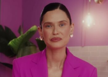 ''Non dobbiamo vergognarci della nostra vagina'': Bianca Balti parla di anatomia femminile e fa una confessione stupefacente