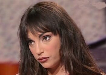 ''Ho fitte che non mi fanno stare in piedi'': Francesca De André torna in tv e rivela come sta dopo l'intervento di rimozione delle tube